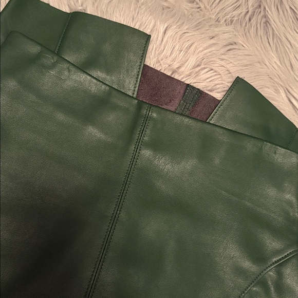 Express High Waisted Green Faux Leather Seamed Pencil Skirt Size 0 - Picture 7 of 12